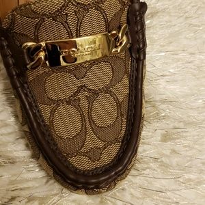 COACH SZ 10 womens driving shoe Used